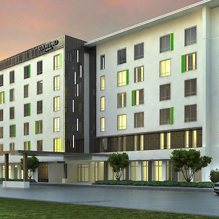 Courtyard By Marriott Lake Stadt Exterior foto