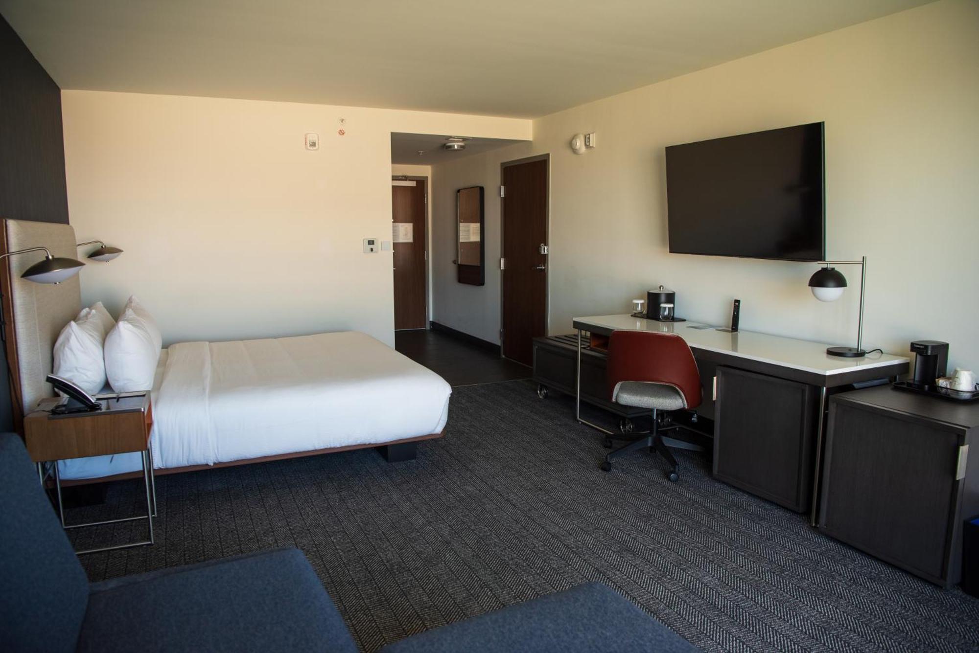 Courtyard By Marriott Lake Stadt Exterior foto